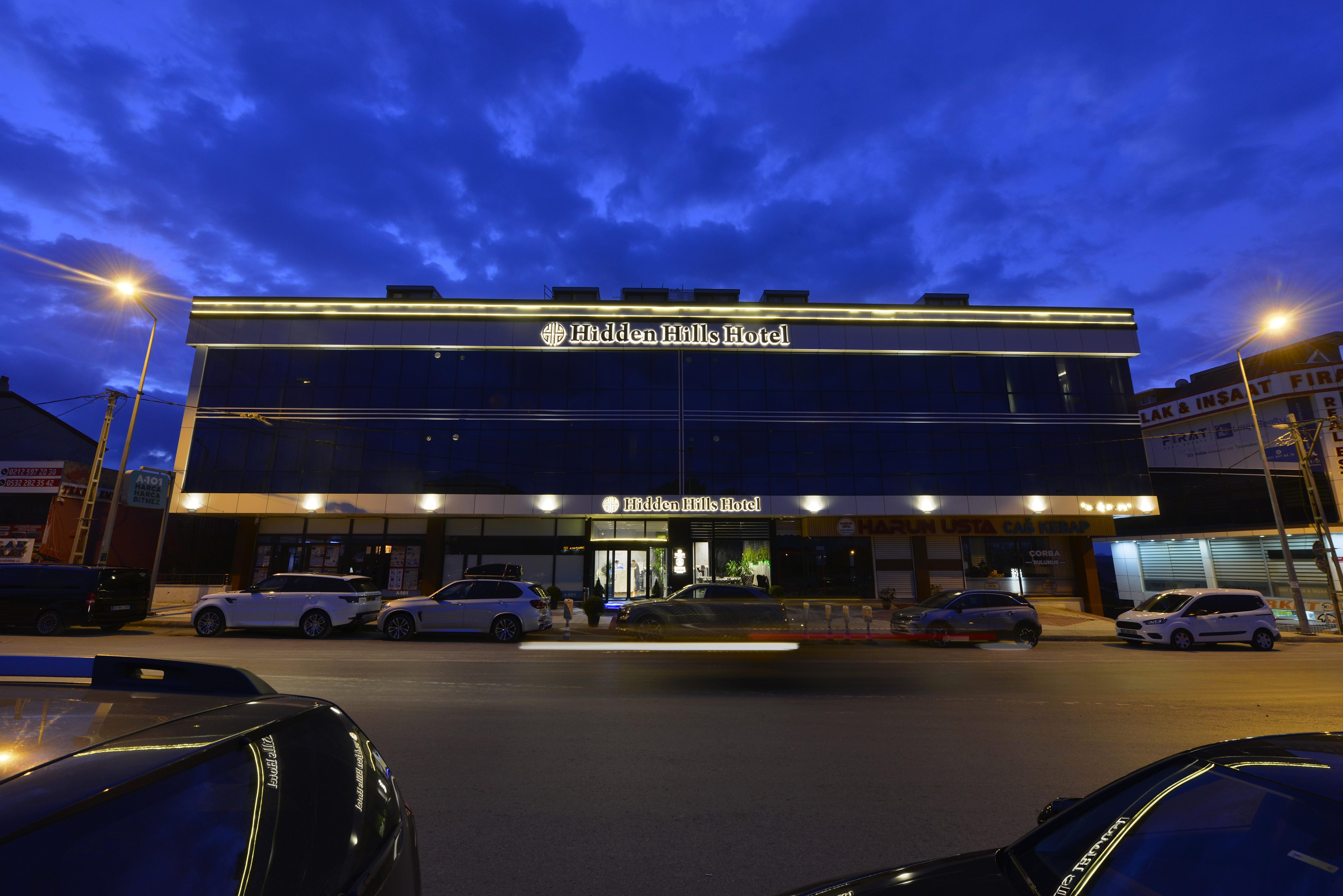 Best Western Premier Hidden Hills Hotel Istanbul Exterior photo Hilton Garden Inn, Riyadh