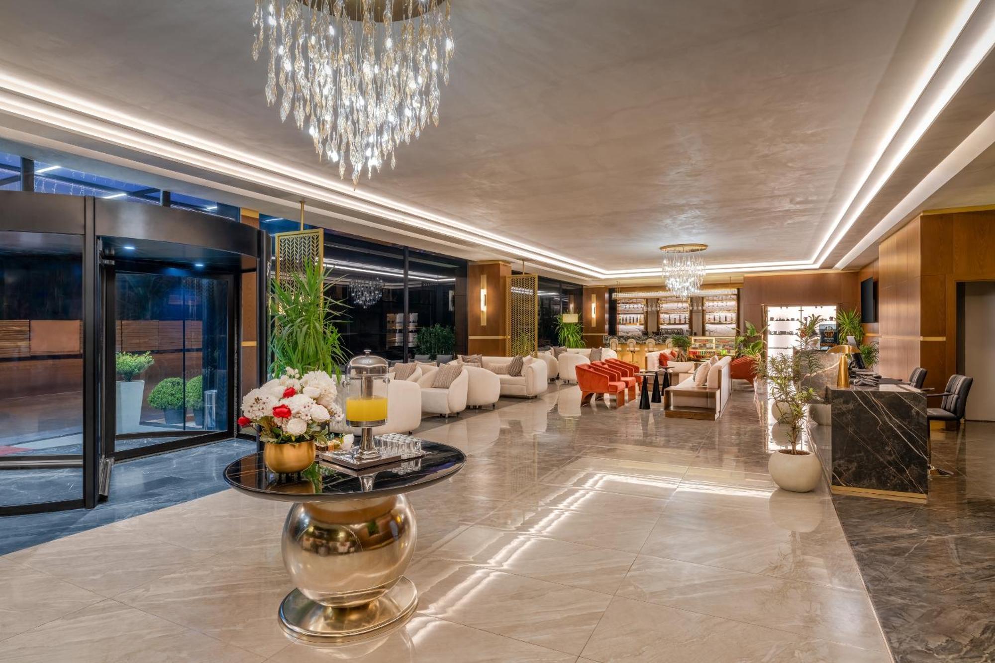 Best Western Premier Hidden Hills Hotel Istanbul Exterior photo Lobby