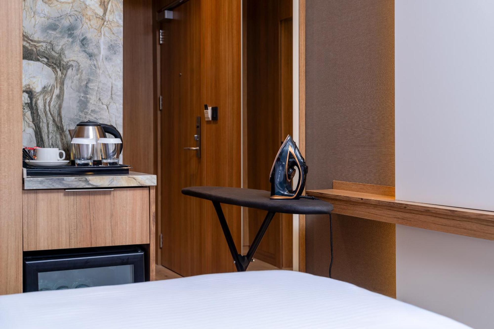 Best Western Premier Hidden Hills Hotel Istanbul Exterior photo A wall-mounted ironing board